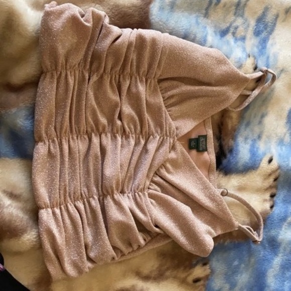 Nude pink v neck top - Picture 1 of 3